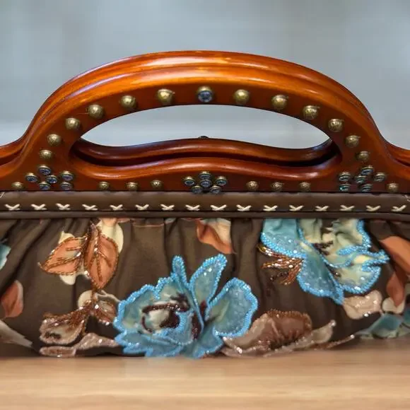 Y2K Isabella Fiore Beaded Large Floral Hand Bag